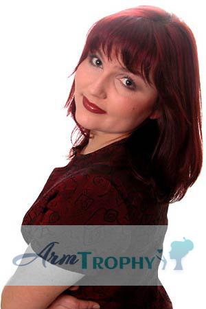 70121 - Elena Age: 39 - Russia