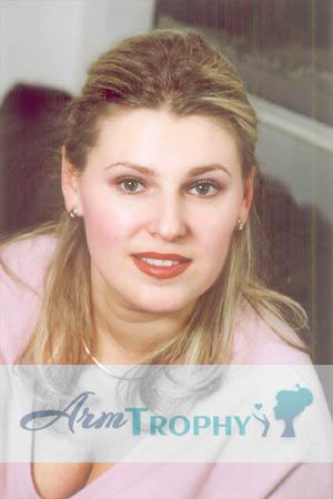 70182 - Alina Age: 38 - Russia