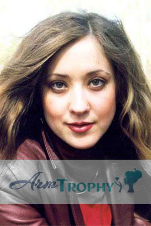 70196 - Dinara Age: 32 - Russia