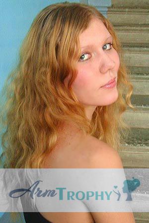 70206 - Alesay Age: 30 - Russia