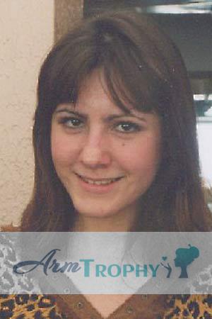 70235 - Elena Age: 31 - Russia