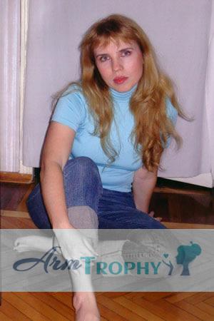 70698 - Elena Age: 42 - Russia