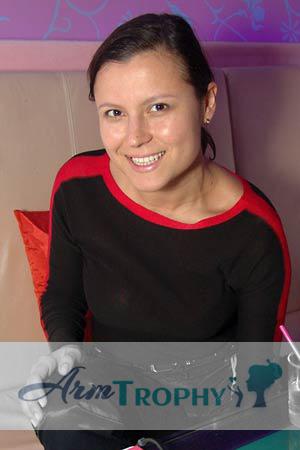 71088 - Alina Age: 42 - Russia