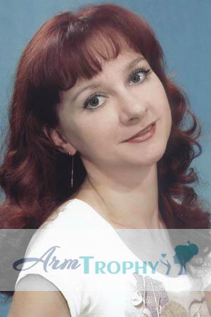 71109 - Svetlana Age: 34 - Russia