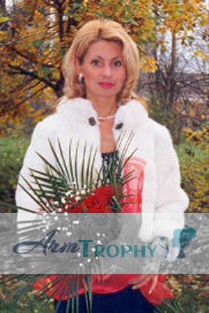 71449 - Oksana Age: 40 - Russia