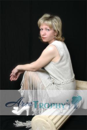71632 - Chulpan Age: 39 - Russia