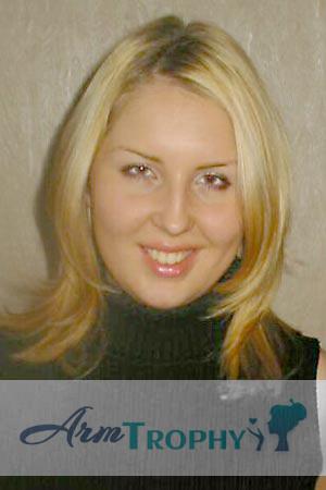 71697 - Irina Age: 28 - Russia