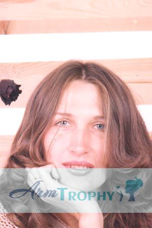 71908 - Elena Age: 47 - Russia