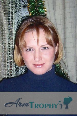 71941 - Svetlana Age: 33 - Russia