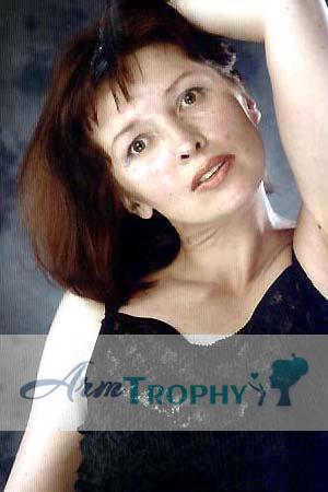 72042 - Elena Age: 49 - Russia