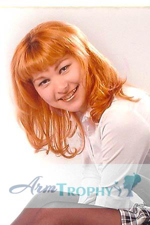 72052 - Galina Age: 27 - Russia