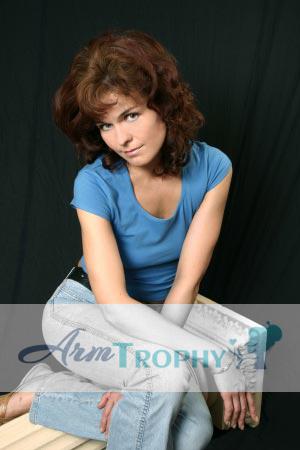 72133 - Elvira Age: 41 - Russia