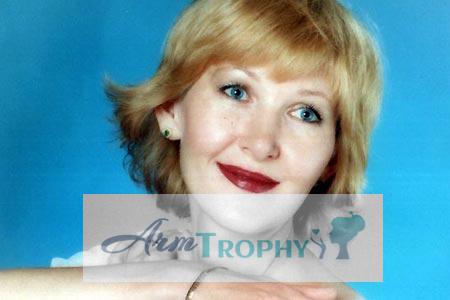 72273 - Larisa Age: 47 - Russia