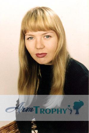 72401 - Natalia Age: 39 - Russia