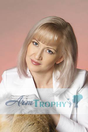 72452 - Zhanna Age: 44 - Russia