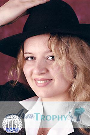 72456 - Marina Age: 31 - Russia