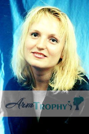 72460 - Alisa Age: 40 - Russia