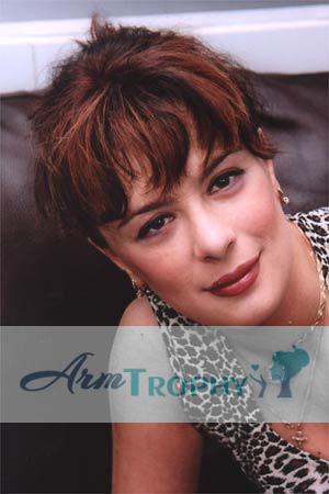 72596 - Svetlana Age: 38 - Russia