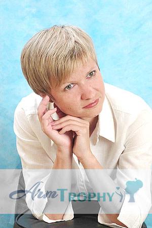 73041 - Svetlana Age: 44 - Russia