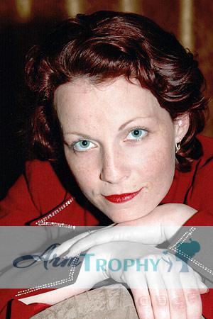 73047 - Elena Age: 41 - Russia