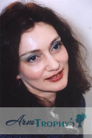 73210 - Svetlana Age: 47 - Russia
