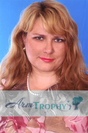 73228 - Elena Age: 46 - Russia