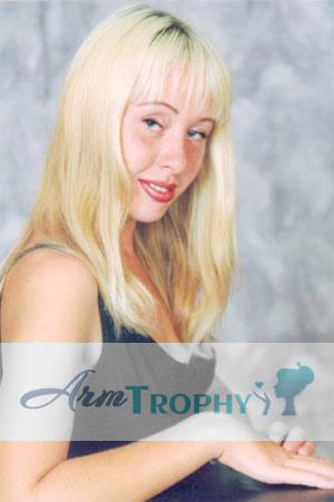 73669 - Elena Age: 29 - Ukraine