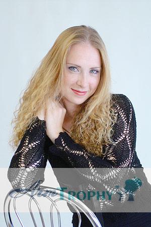 73938 - Oksana Age: 33 - Russia