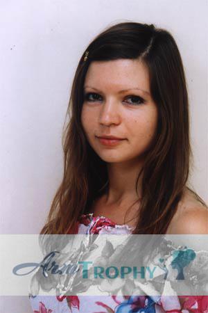 74060 - Ilona Age: 35 - Russia