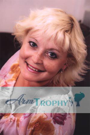 74146 - Valentina Age: 40 - Russia