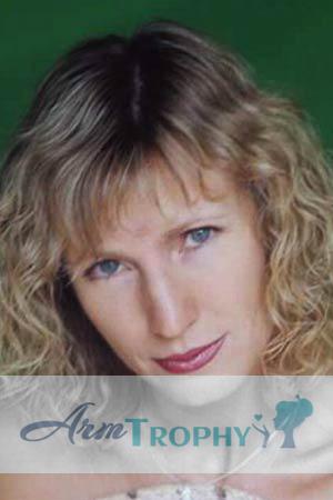 74311 - Svetlana Age: 49 - Russia