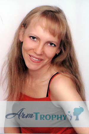 74524 - Larisa Age: 37 - Russia