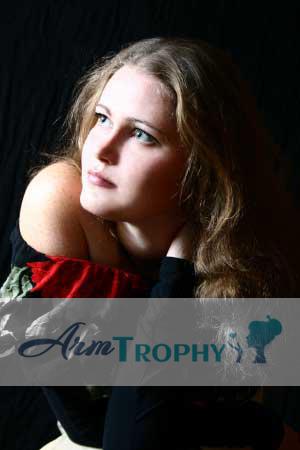 74550 - Kseniya Age: 32 - Russia