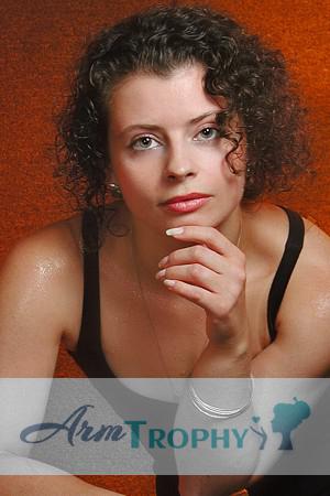 75087 - Viktoria Age: 33 - Russia