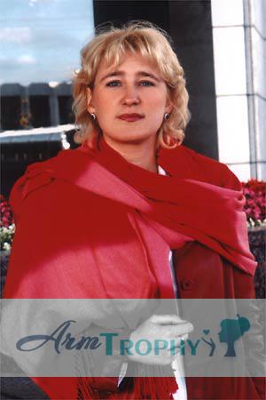 75109 - Oksana Age: 38 - Russia