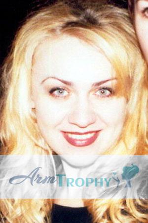 75327 - Elena Age: 39 - Russia