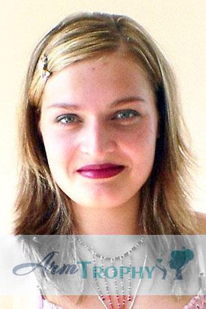 75353 - Vera Age: 29 - Russia