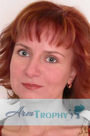 75549 - Svetlana Age: 37 - Russia