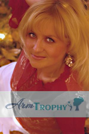 75638 - Natalya Age: 33 - Russia