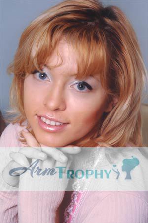 76306 - Valentina Age: 29 - Russia