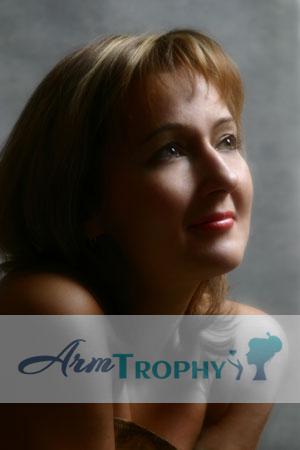 76574 - Diana Age: 37 - Russia