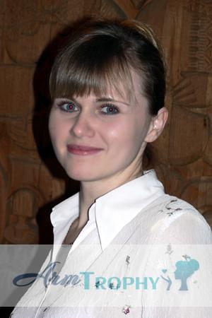 77102 - Alla Age: 35 - Russia