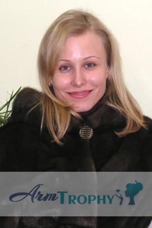 77124 - Nadezhda Age: 35 - Russia