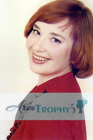 77416 - Elina Age: 35 - Russia