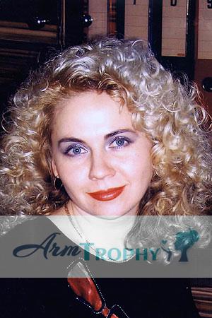 77432 - Irina Age: 38 - Russia