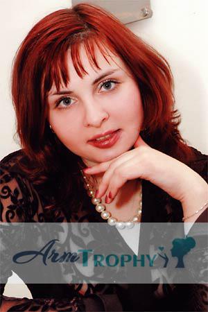 77449 - Elena Age: 36 - Russia