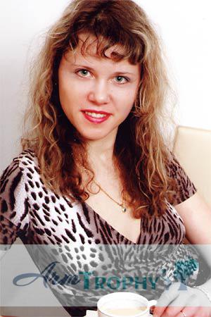 77467 - Victoria Age: 33 - Russia