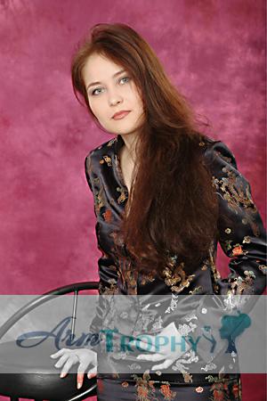 77488 - Nina Age: 26 - Russia