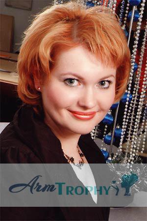 78028 - Valentina Age: 35 - Russia