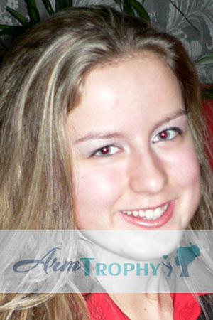 78468 - Olga Age: 25 - Russia